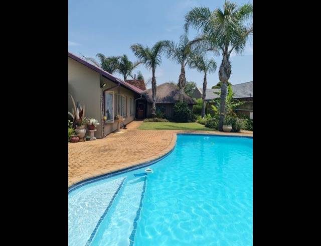 3 BEDROOM HOUSE FOR SALE IN EDELWEISS